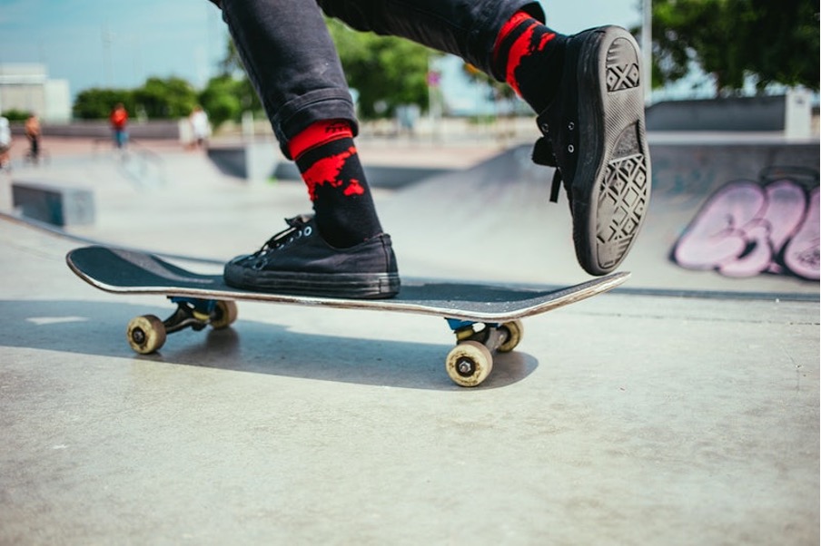 Long-distance longboard pushing