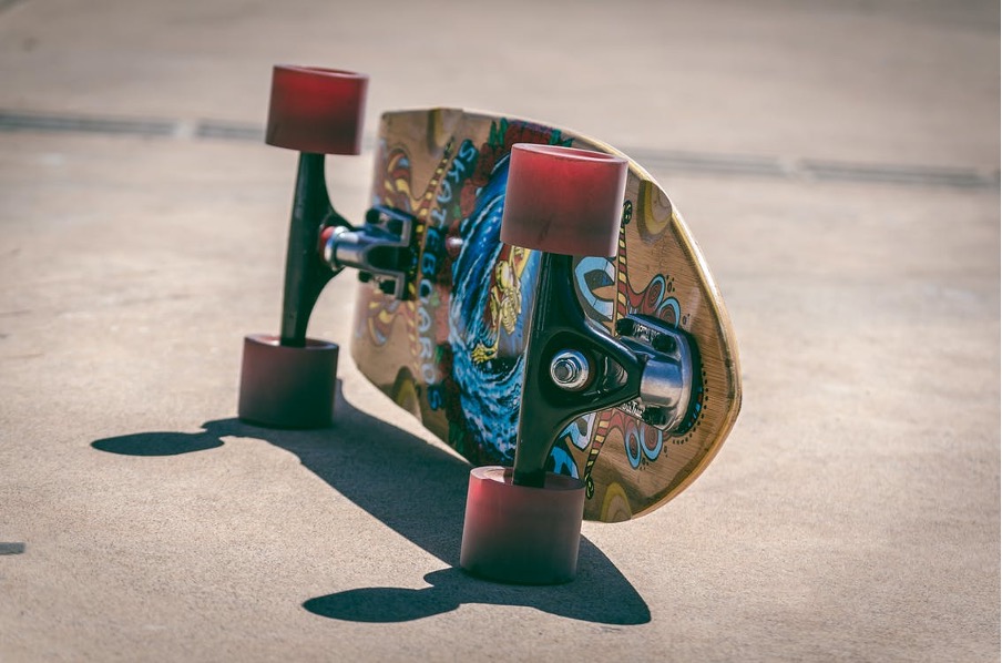 Longboards Feature Larger Wheels