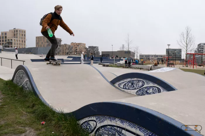 beginner longboarder learning to ride