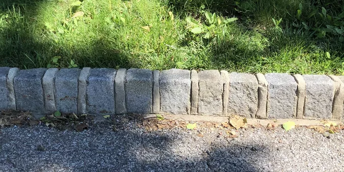 Cobblestone curbs