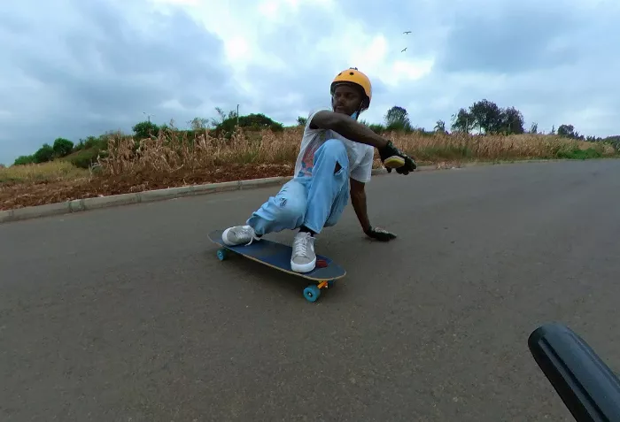 Correct arm position during the slide