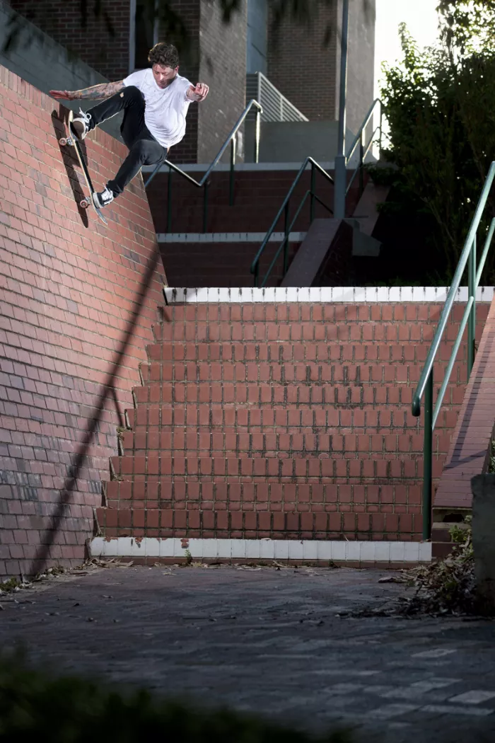 Dustin Dollin wallride fakie