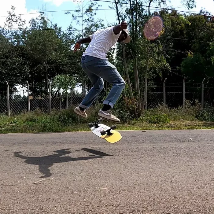 is the Landyachtz Tugboat good for doing tricks?