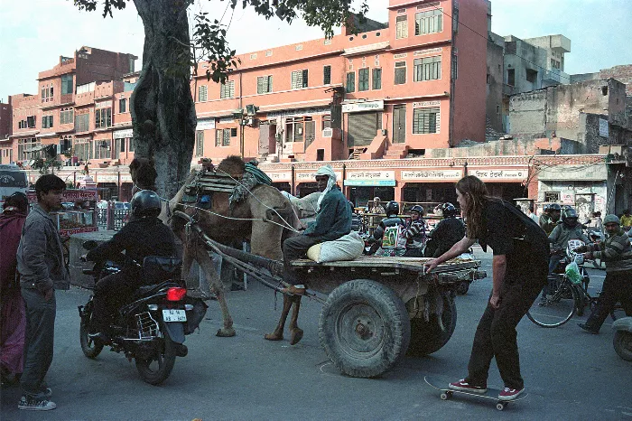 Jan Schiefermair skateboarding in Jaipur, India