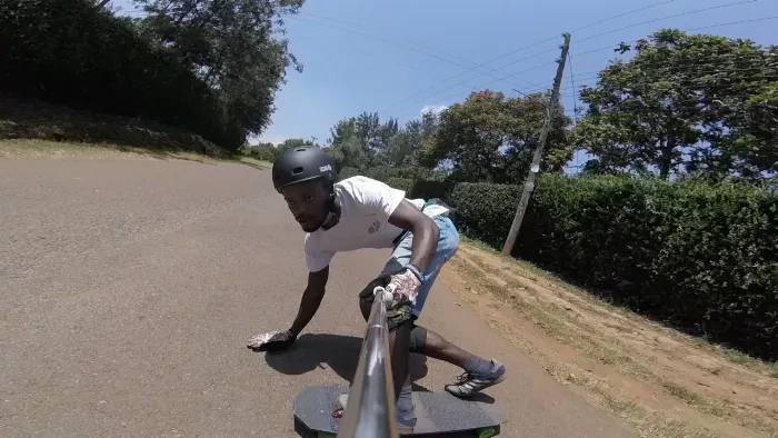 Landyachtz Cheesegrater toeside pre-drift