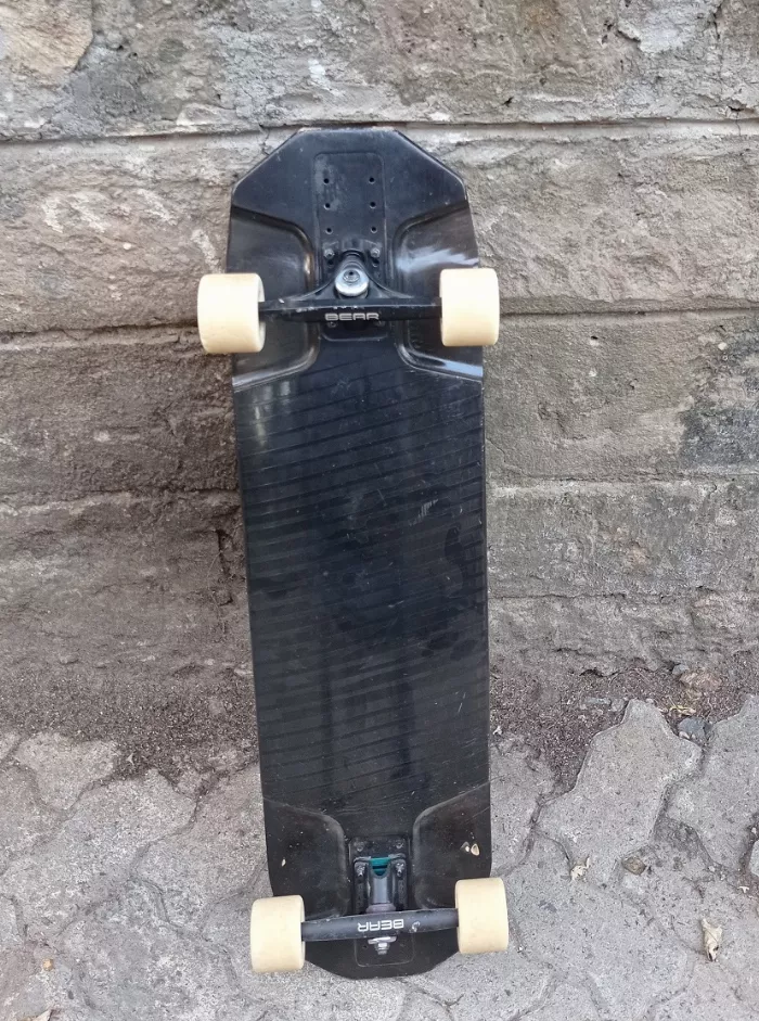 Landyachtz Cheesegrater,Gen 6 Bear trucks, Dragonskin wheels