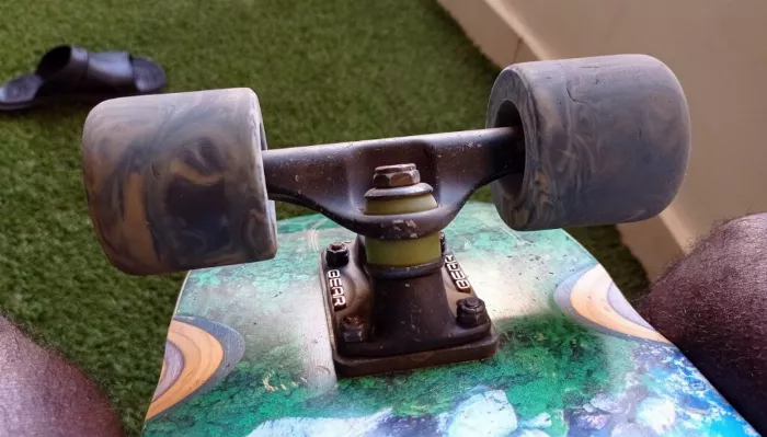 Landyachtz Dinghy rear bear truck