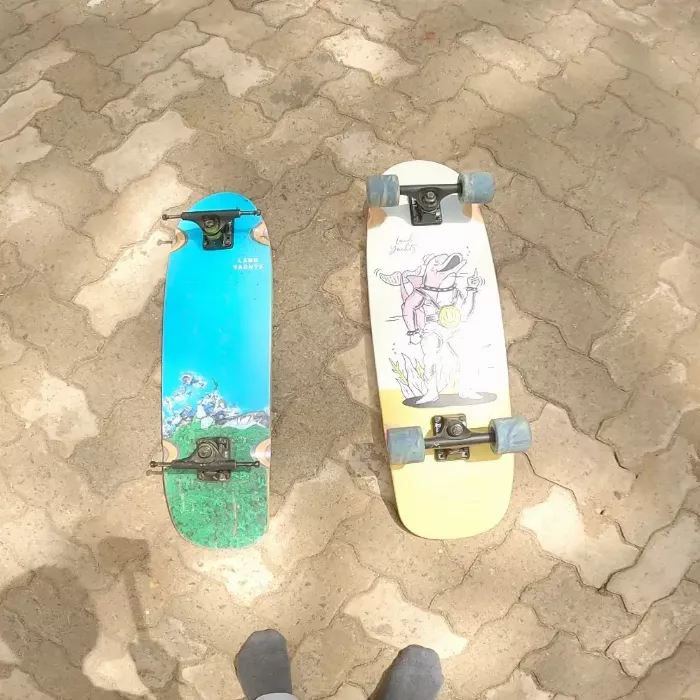 Landyachtz Dinghy vs Tugboat