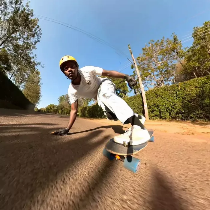 Landyachtz Freedive Reef hands down toeside slide