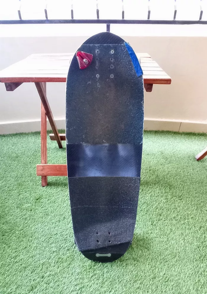 landyachtz small blind topside abuga aroni