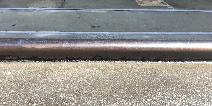 Rounded metal curbs