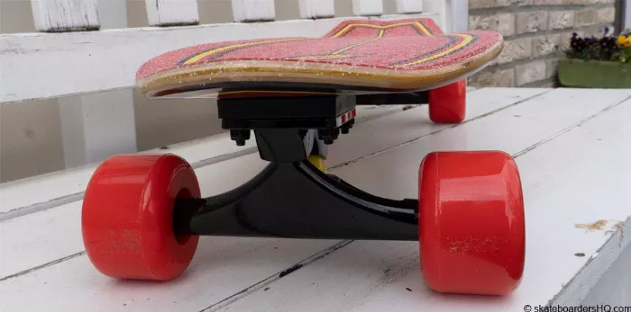 santa cruz flame dot cruiser skateboard trucks