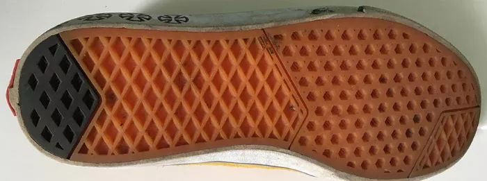 shoe sole tread waffle pattern