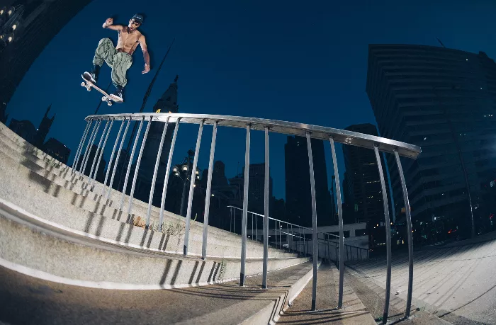 Tyshawn Jones performs a nose crook