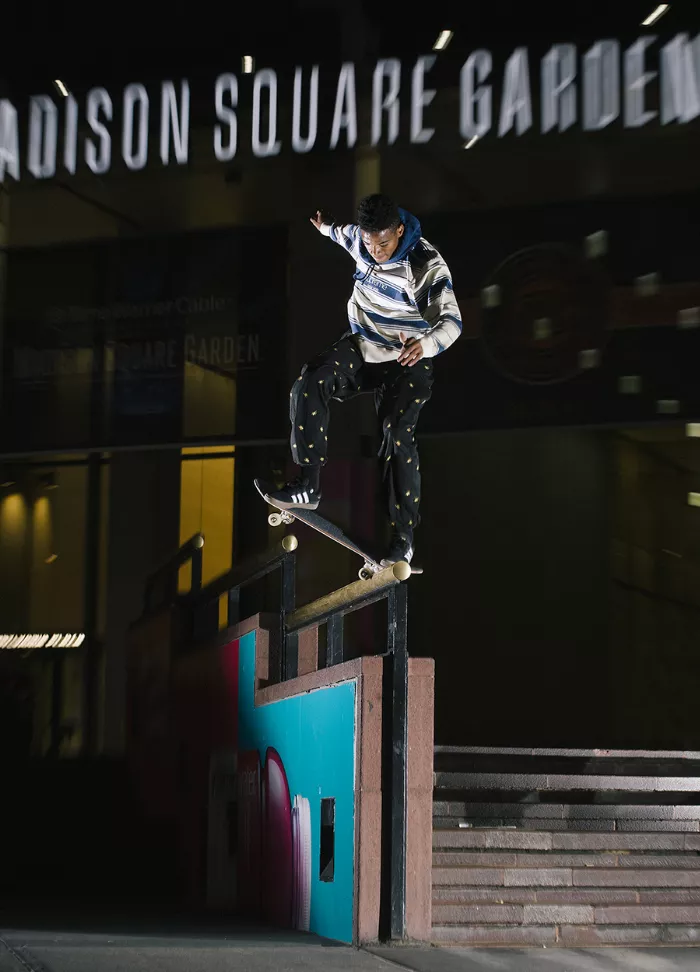 Tyshawn Jones performs a nosegrind